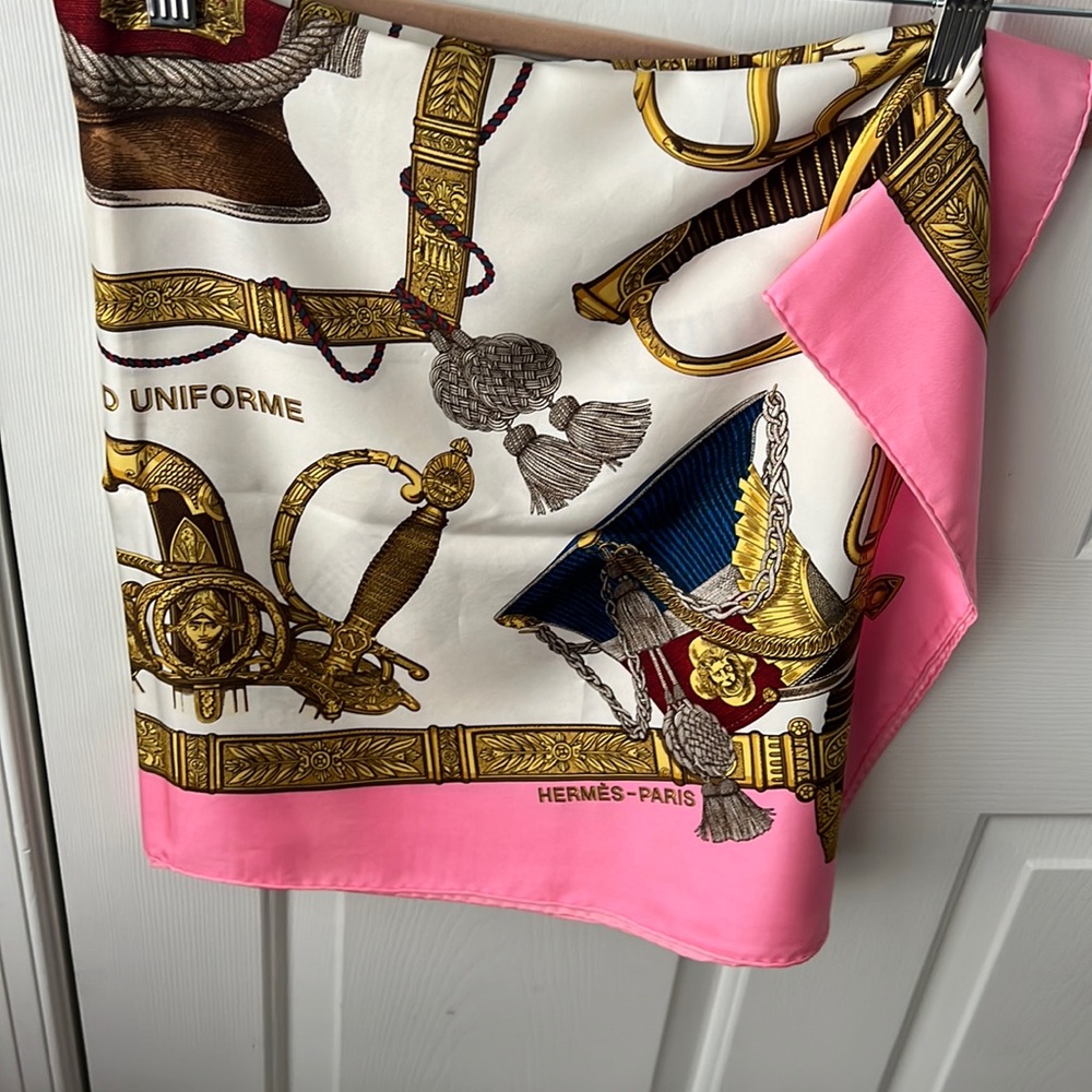 REAL HERMÉS PINK SATIN SCARF GRAND UNIFORME